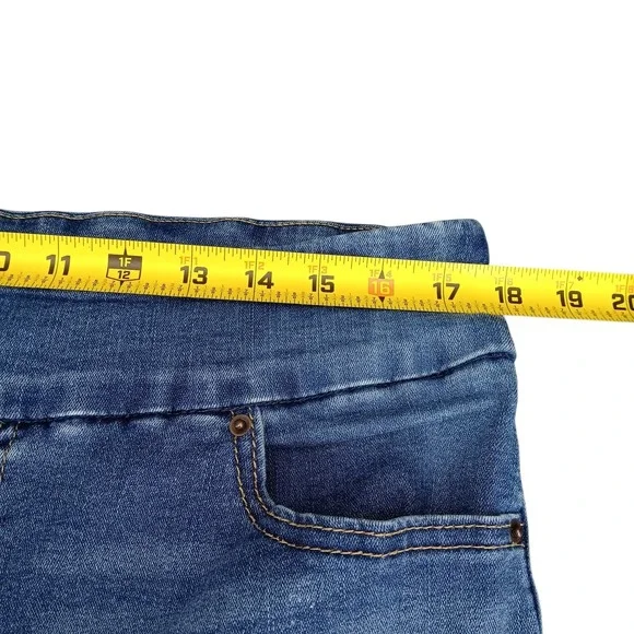 Terra & Sky Womens Jean Shorts Plus Size 14W Blue Cuffed Stretch Mid-Rise Denim - Picture 4 of 9